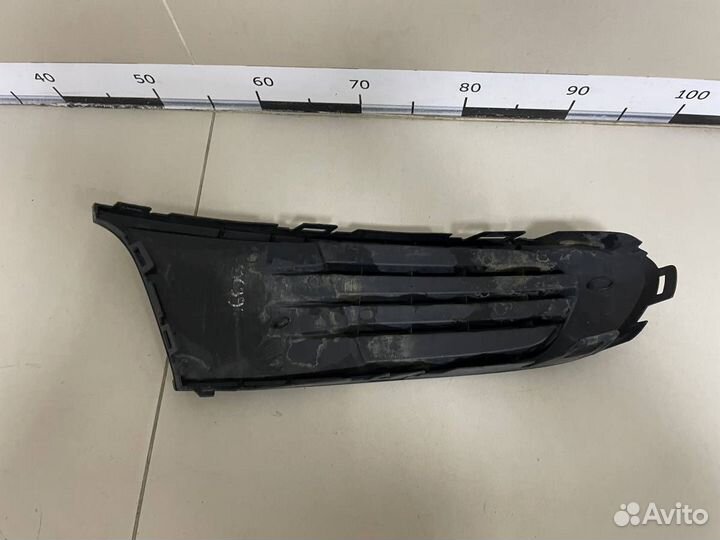 Решетка в бампер левая Volkswagen Polo Sed RUS 2011