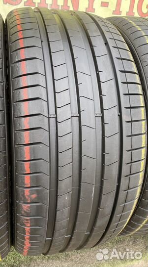 Pirelli P Zero PZ4 275/35 R22 и 315/30 R22 107Y