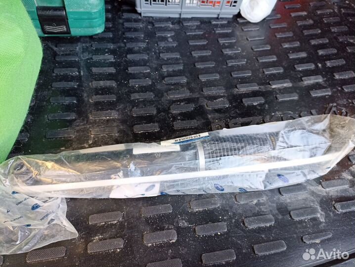 Амортизатор задний Ford 1866919