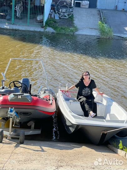 Судно тримаран Аврора 375 