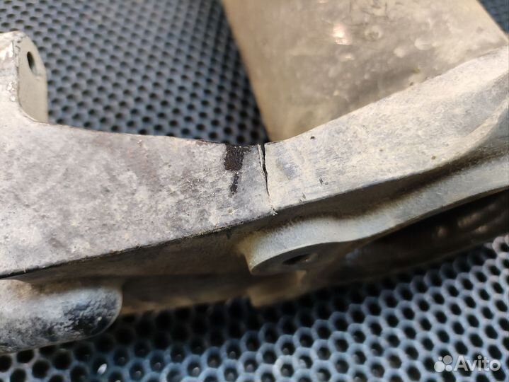 Лонжерон передний правый Audi A8 d3