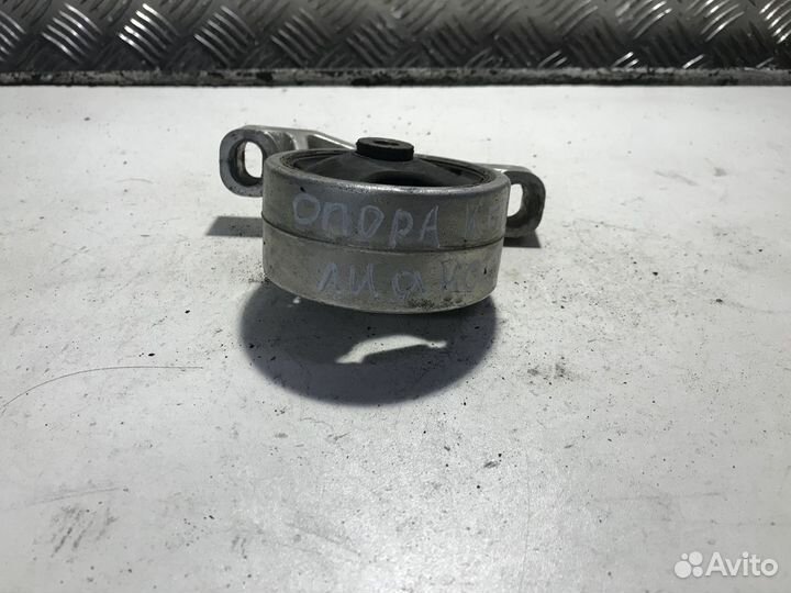 Опора кпп левая Suzuki Liana