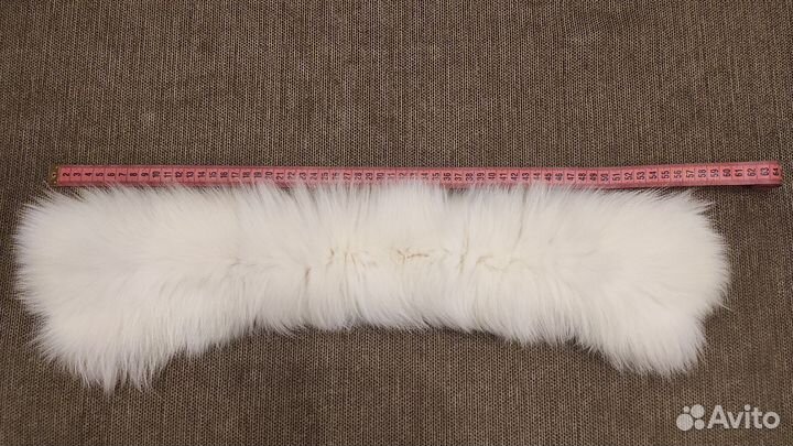 Воротник меховой песец белый