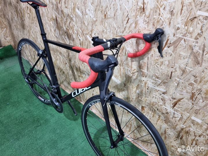 Cube Attain black'n'red