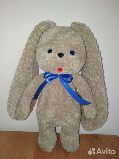 Мягкая плюшевая игрушка заяц