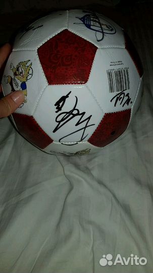 Футбольный мяч с 9 автографами сборной Бразилии