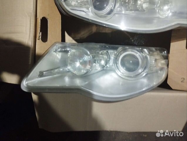 Фара volkswagen touareg 2009 года правая