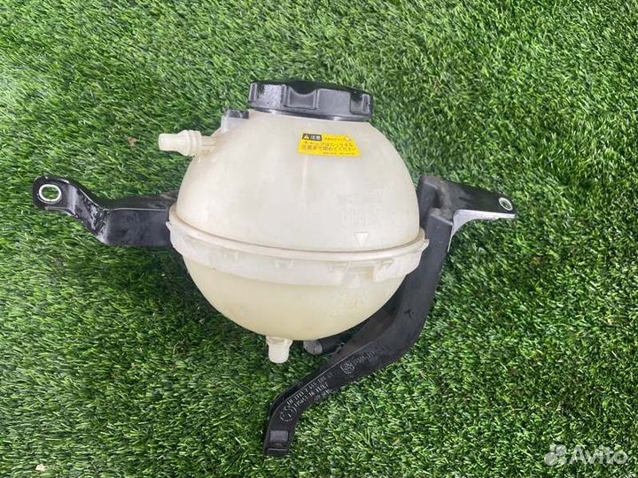 Бачок расширительный Bmw 5 F10 N20B20 2011