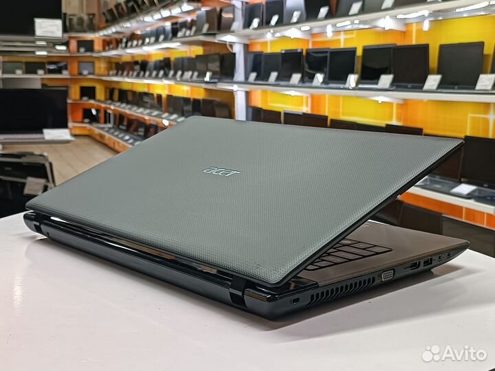 Ноутбук Acer 17.3''AMD A8 4ядра 8Gb SSD HDD