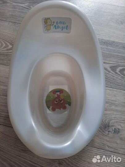 Горшок с наклейкой