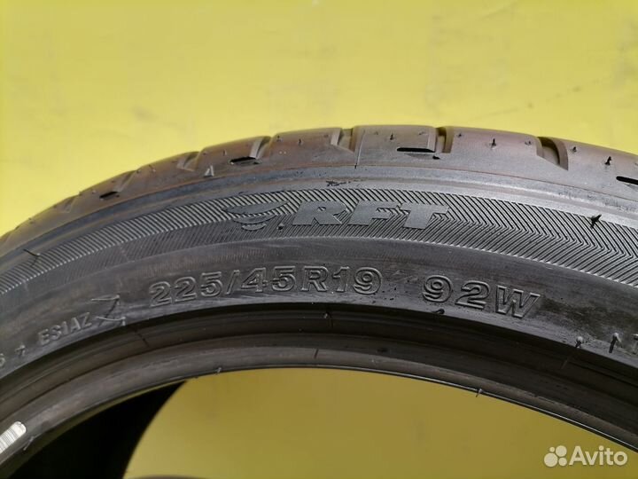 Bridgestone Potenza S001 225/45 R19