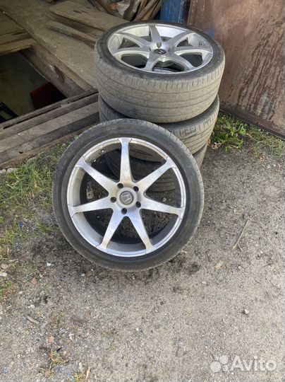 Bridgestone 613V 235/40 R18