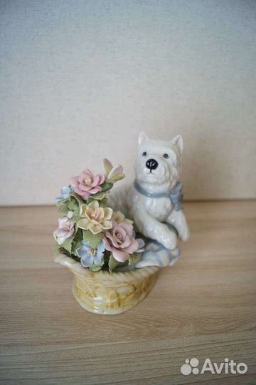 Музыкальная фарфоровая статуэтка Pavone (новая)