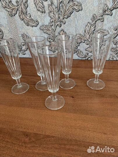 2 вазы,2 свадебных фужера