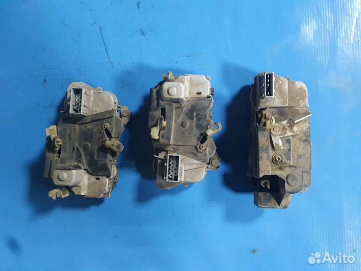 Замок двери Лада Kalina
