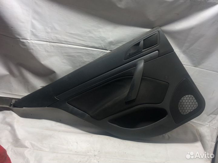 Обшивки двери задний левый skoda octavia a5