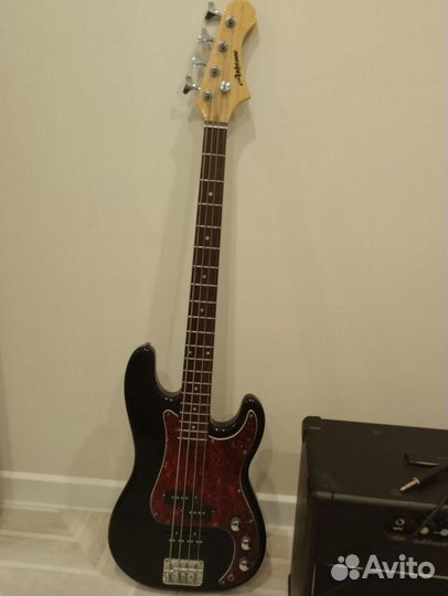 Бас-гитара и комбик Kustom KG210FX