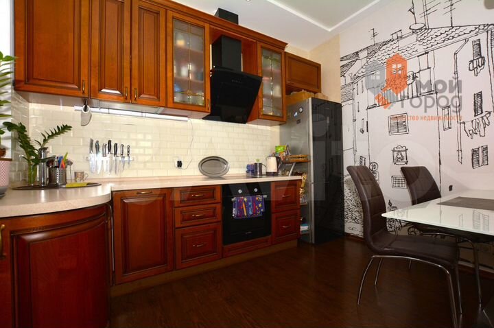 2-к. квартира, 72 м², 1/5 эт.