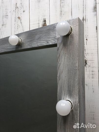 Зеркало с подсветкой