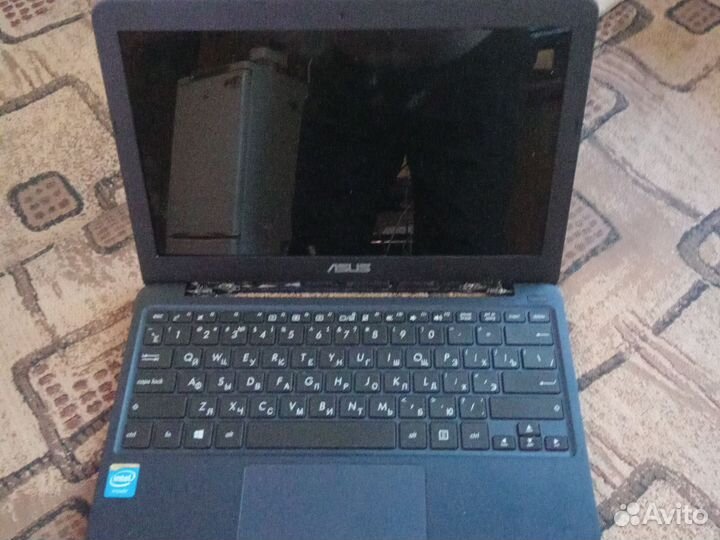 Нэтбук asus