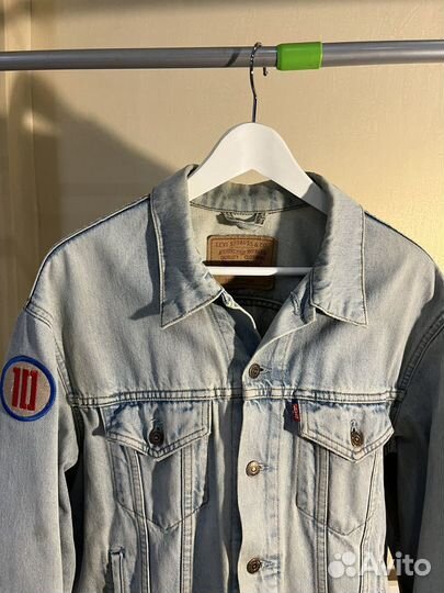 Джинсовая куртка Levi's