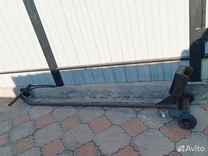 Подъемник автомобильный