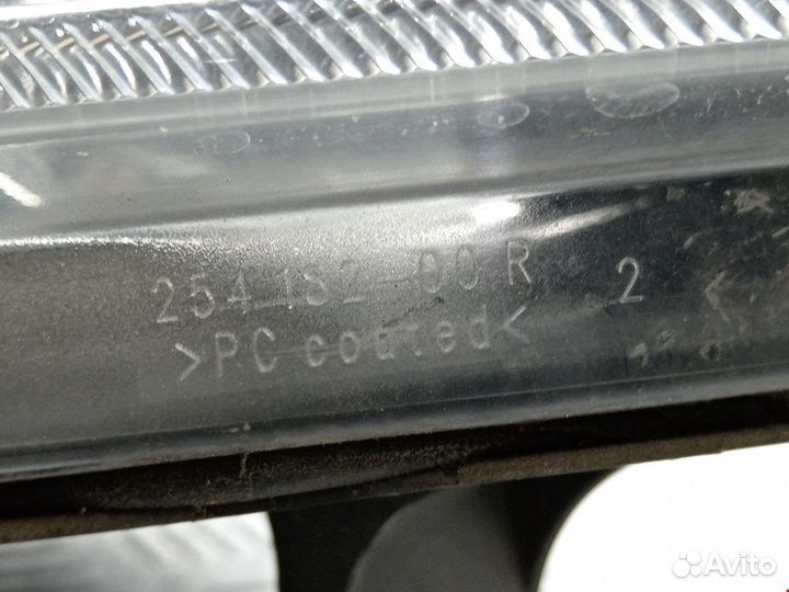 Фара передняя для Ford Fiesta 6 1678065