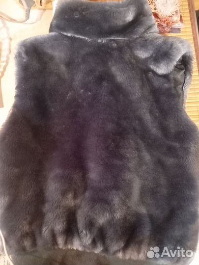 Меховая жилетка детская