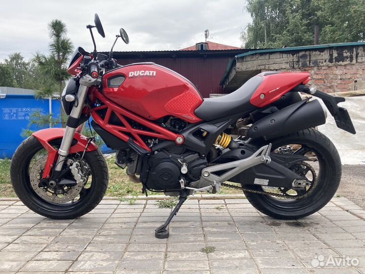 Ducati monster 696 ABS
