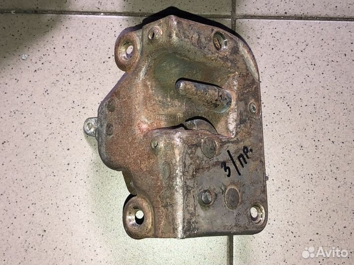 Замок двери и многое другое Мерседес W115/114