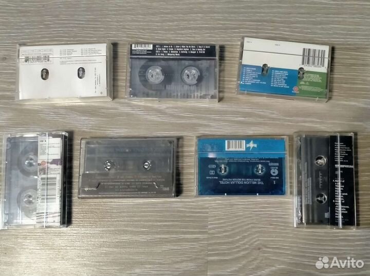 Аудиокассеты с записью разные