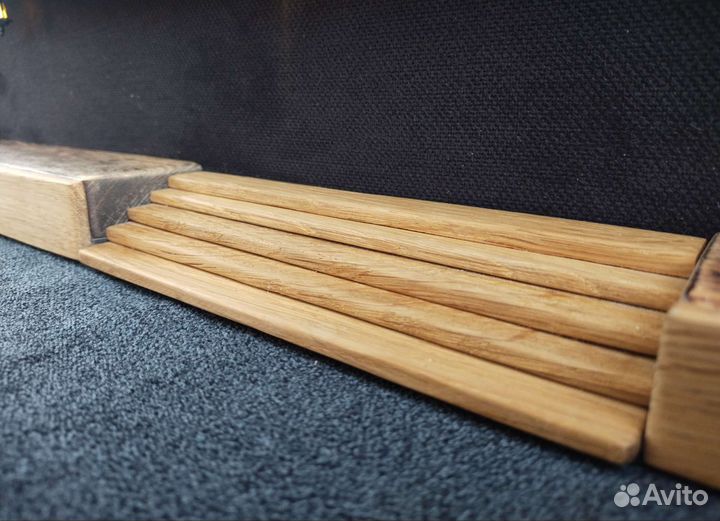 Полка из дерева для фигур, игрушек