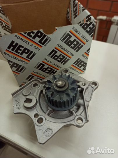 Помпа насос охлаждения COX