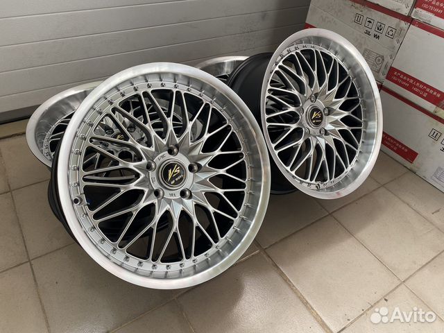 Литые диски на фольц audi R18 Work VS полка 5/112 купить в Москве | Авито