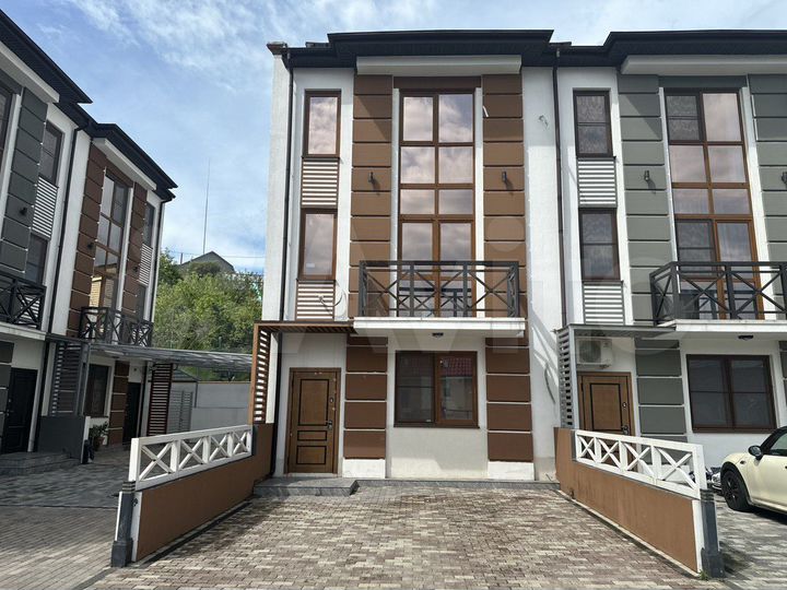 Таунхаус 124,5 м² на участке 1,1 сот.