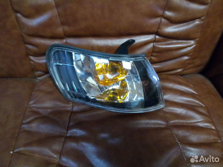 Габарит правый corolla ae100 (хрусталь)
