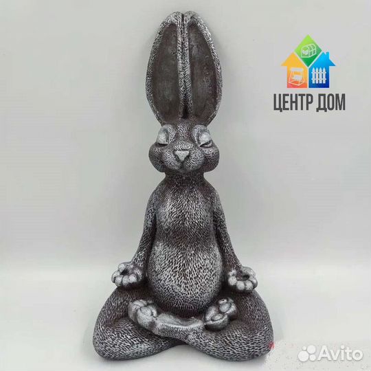 Садовая фигура заяц