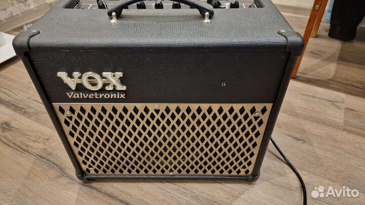 Комбоусилитель VOX Valveltronix AD15VT