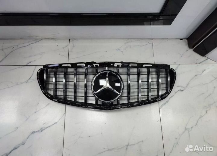 Решетки радиатора Mercedes-Benz GT-Style
