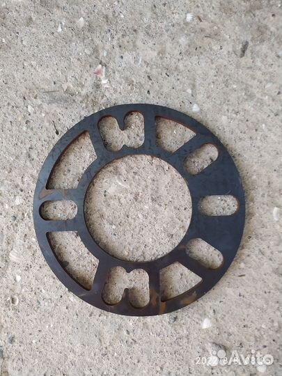 Универсалние колесные проставки