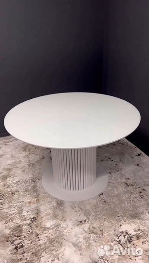 Круглый стол со стульями на заказ