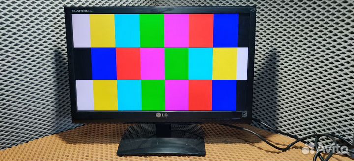 Монитор LG Flatron E2041S-BN