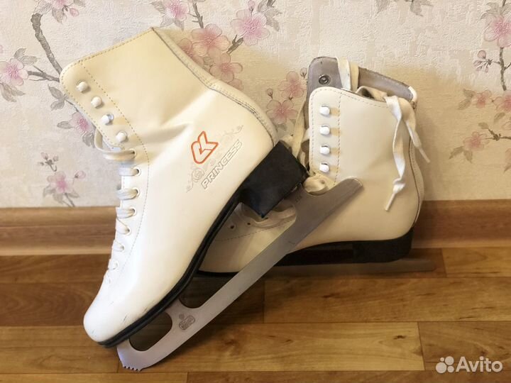 Коньки фигурные