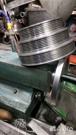 Шкивы, втулки и др