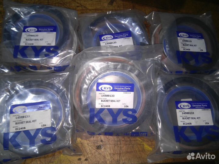 Ремкомплект г/ц ковша 14514454/VOE14589133