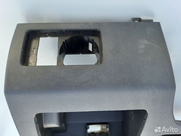 Панель торпеды нижняя левая Skoda Fabia