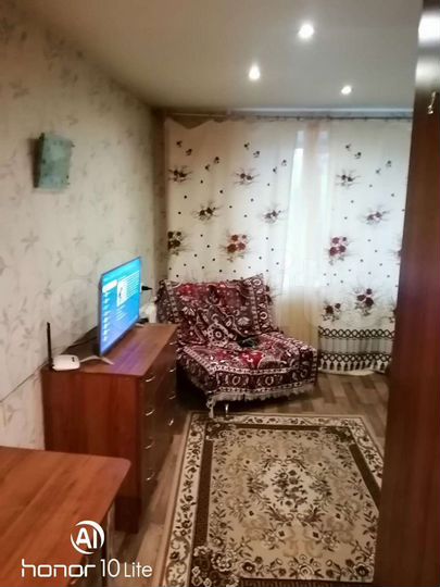 Комната 18 м² в 8-к., 3/5 эт.