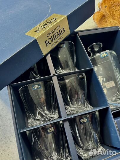 Стаканы с графином