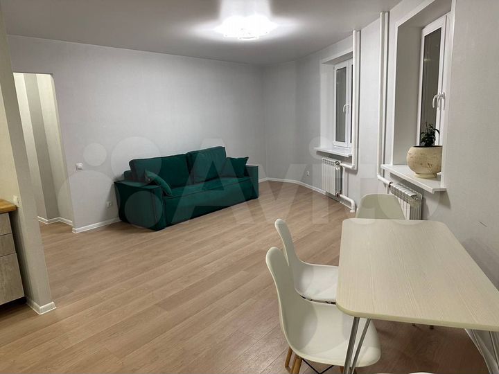 2-к. квартира, 54,3 м², 13/18 эт.