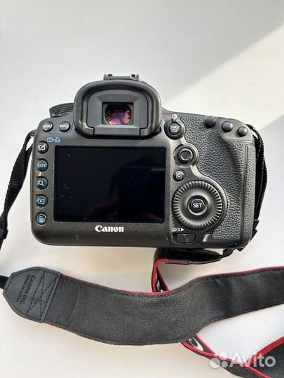 Зеркальный фотоаппарат Canon 5d mark 3